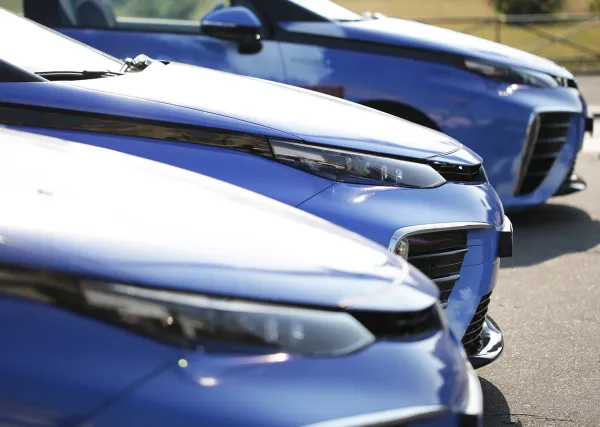 Hype: taxi a idrogeno a zero emissioni