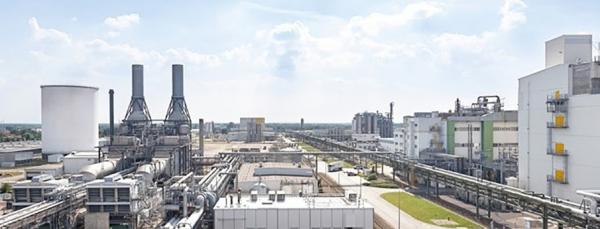 Air Liquide firma un contratto di fornitura a lungo termine con BASF per il suo nuovo impianto all'avanguardia di materiali per batterie in Germania