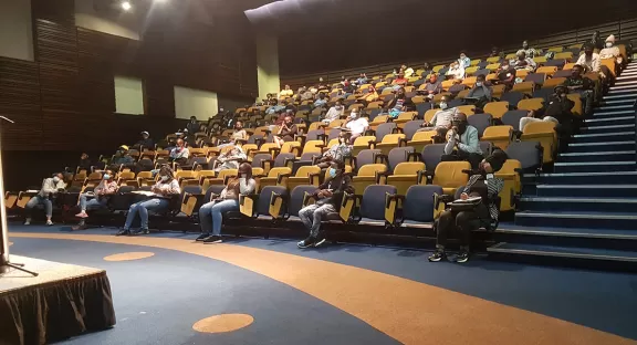 Corsi di formazione IT per contrastare la disoccupazione giovanile: il progetto Sci-Bono