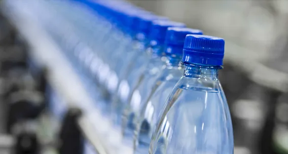 Soluzioni che prevedono l’uso di gas alimentari per acqua in bottiglia di qualità
