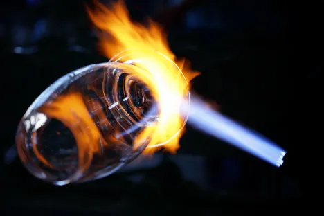 Decarbonizzare la produzione di vetro