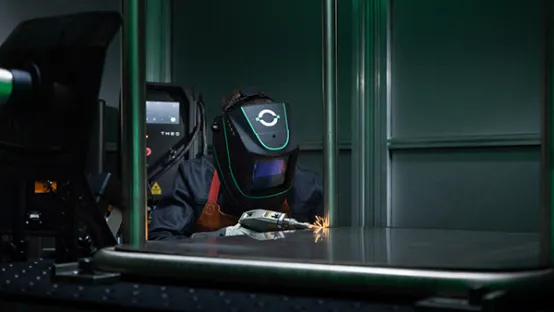 Saldatura con saldatrice THEO