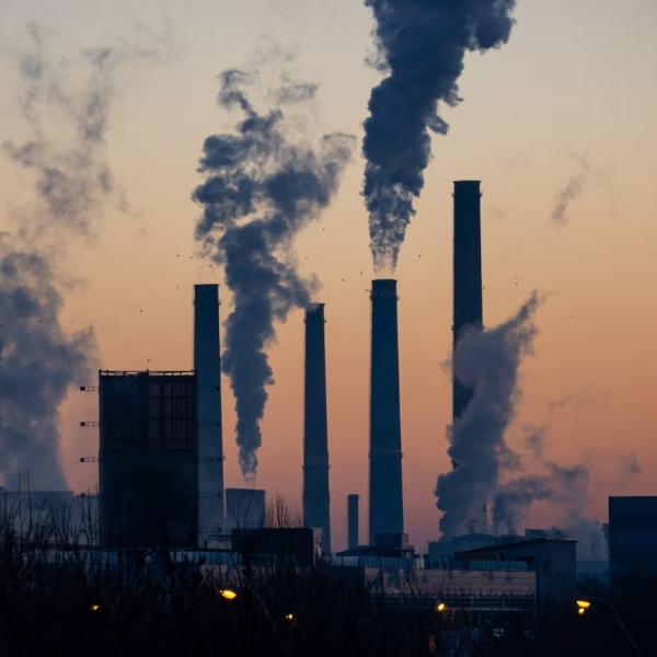Contrôle des émissions industrielles
