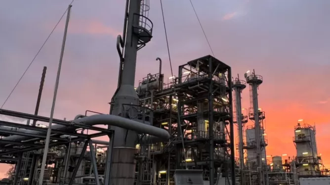 Air Liquide investe per aumentare l'efficienza e ridurre le emissioni di CO₂ nel suo sito industriale di Stade in Germania