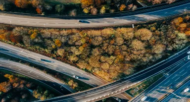 Idrogeno per la mobilità pesante: la partnership tra Air Liquide e Faurecia