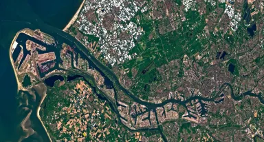 Air Liquide annuncia importanti investimenti per supportare la decarbonizzazione dell'Europa in collaborazione con TotalEnergies